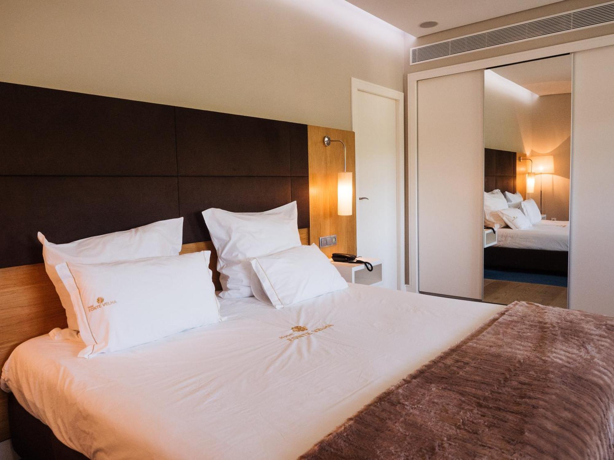 Hotel Fonte Velha Понте да Барка Екстериор снимка